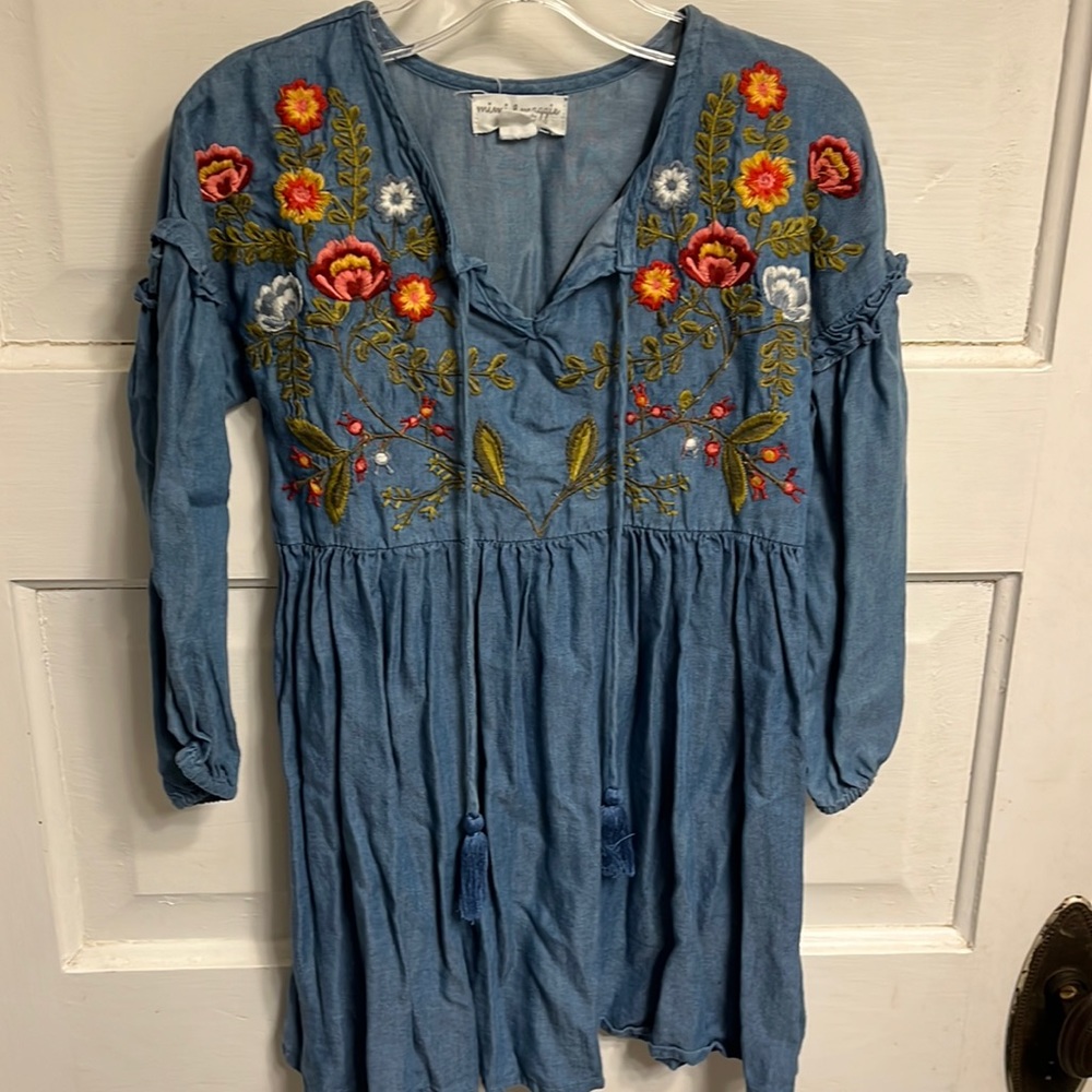 Mimi and Maggie embroidered dress. Size 4